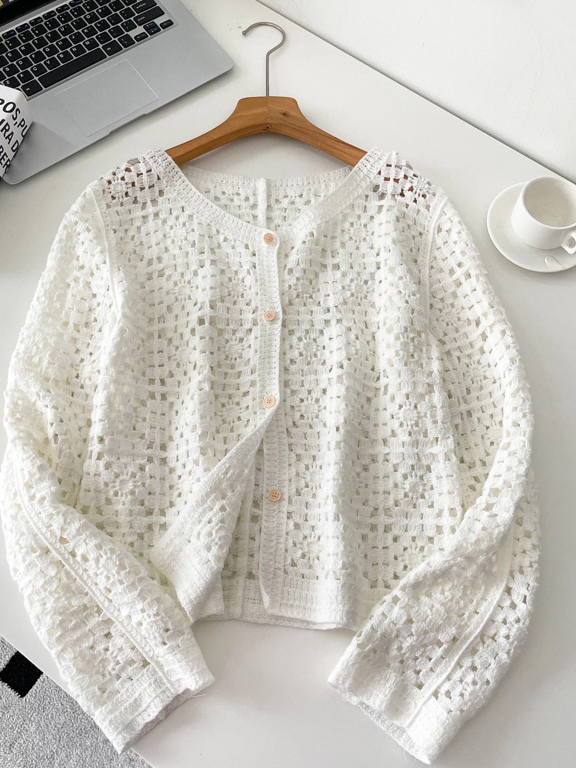 Chase the feelings crotchet top KTO285 images